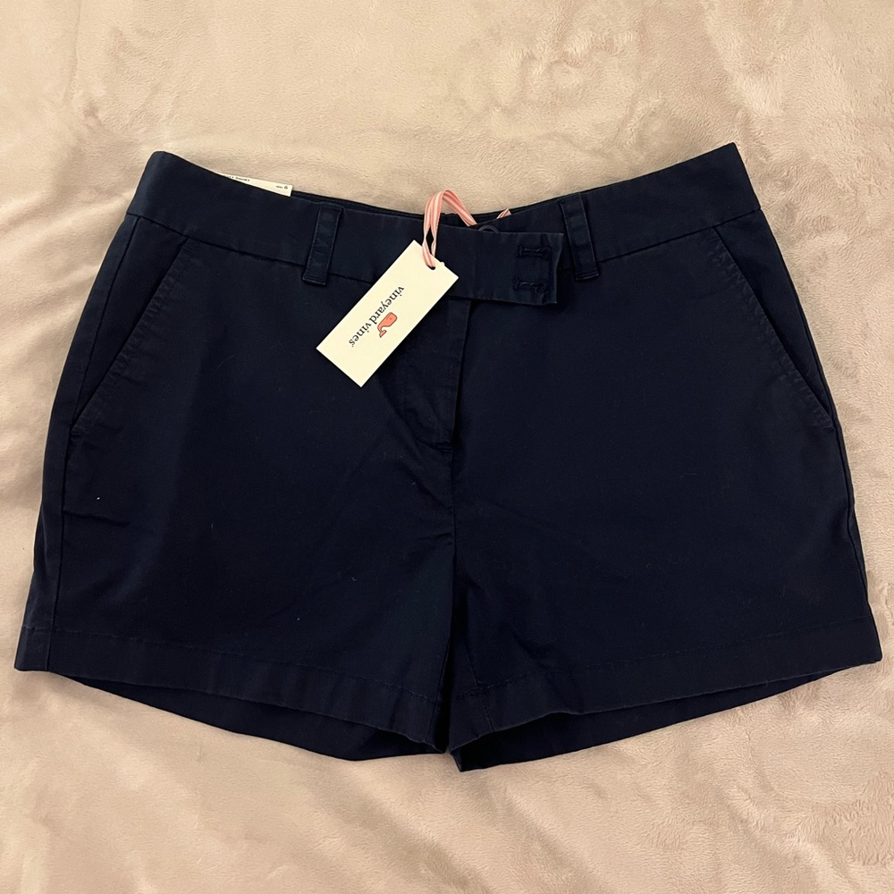 Vineyard vines navy shorts